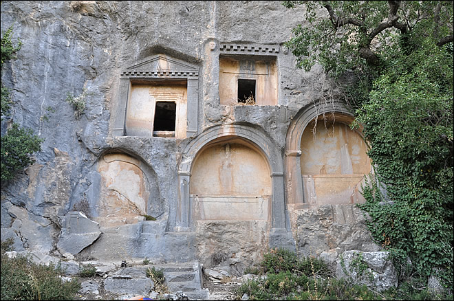Tombes rupestres à Termessos